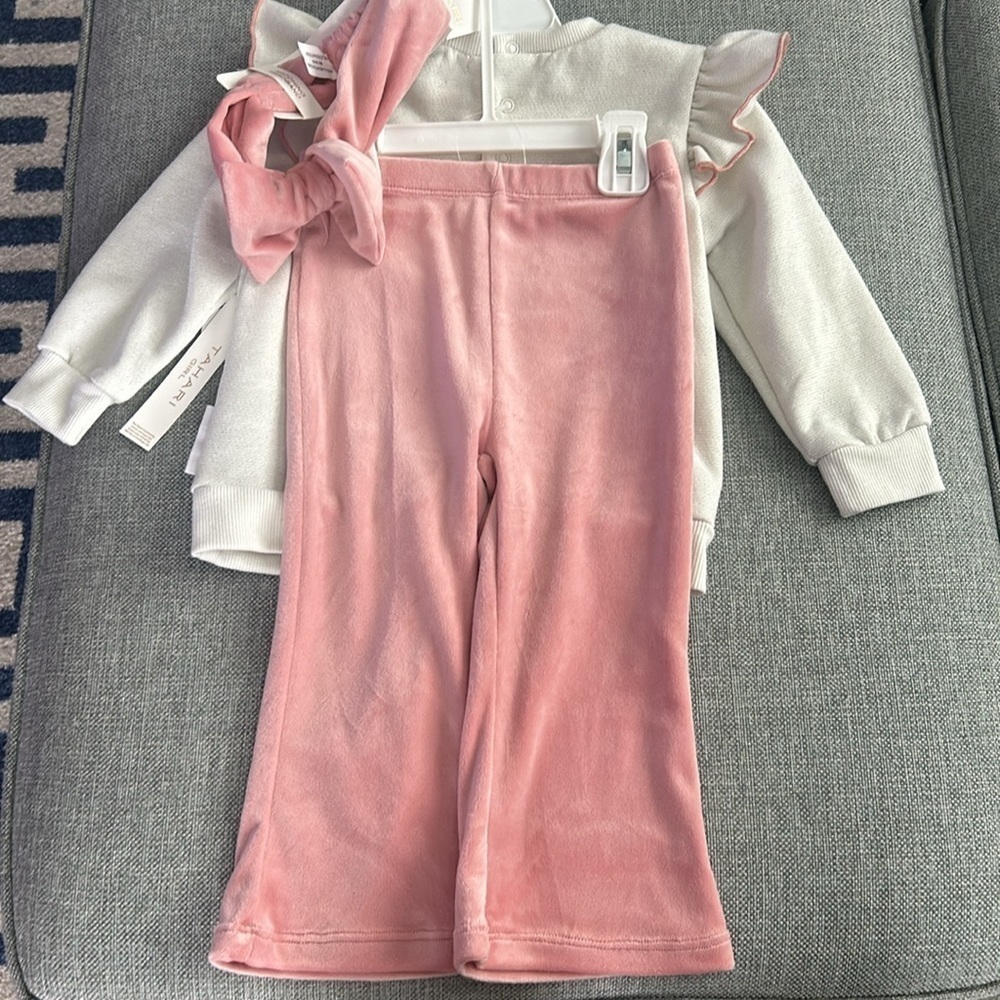 Tahari Girls Holiday Outfit Three Piece Set Size 2T - Picture 7 of 9